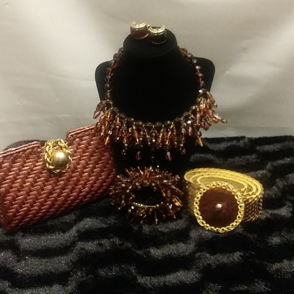 Necklace & Bracelet Bundle